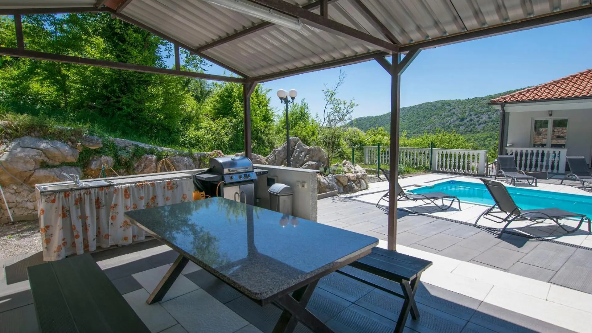 House Bribirska Vila